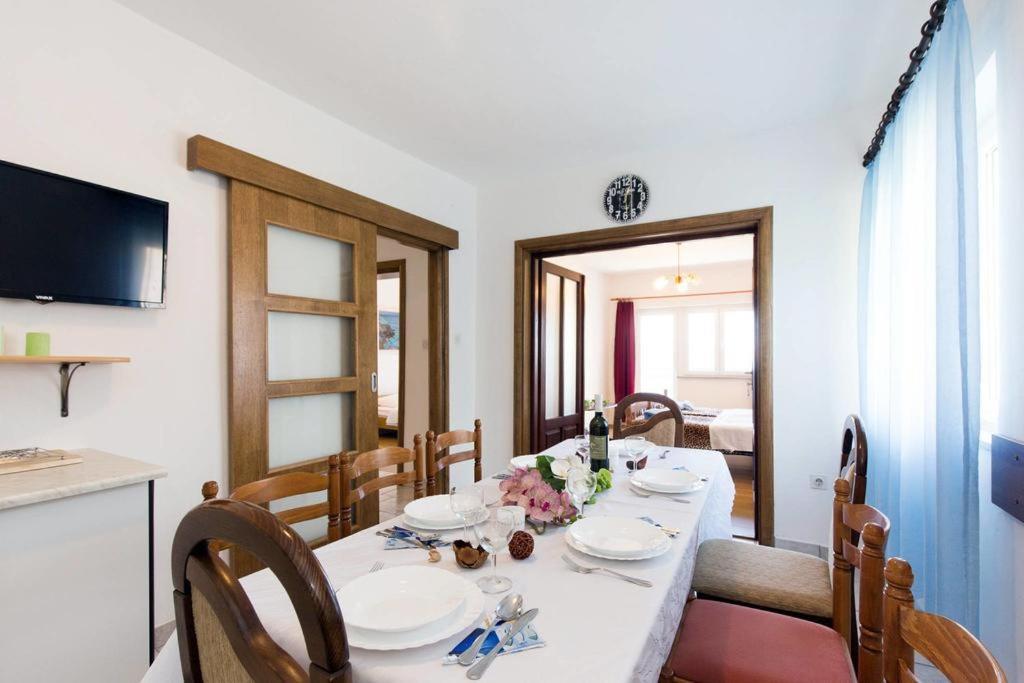 Natalie Appartement Senj  Buitenkant foto